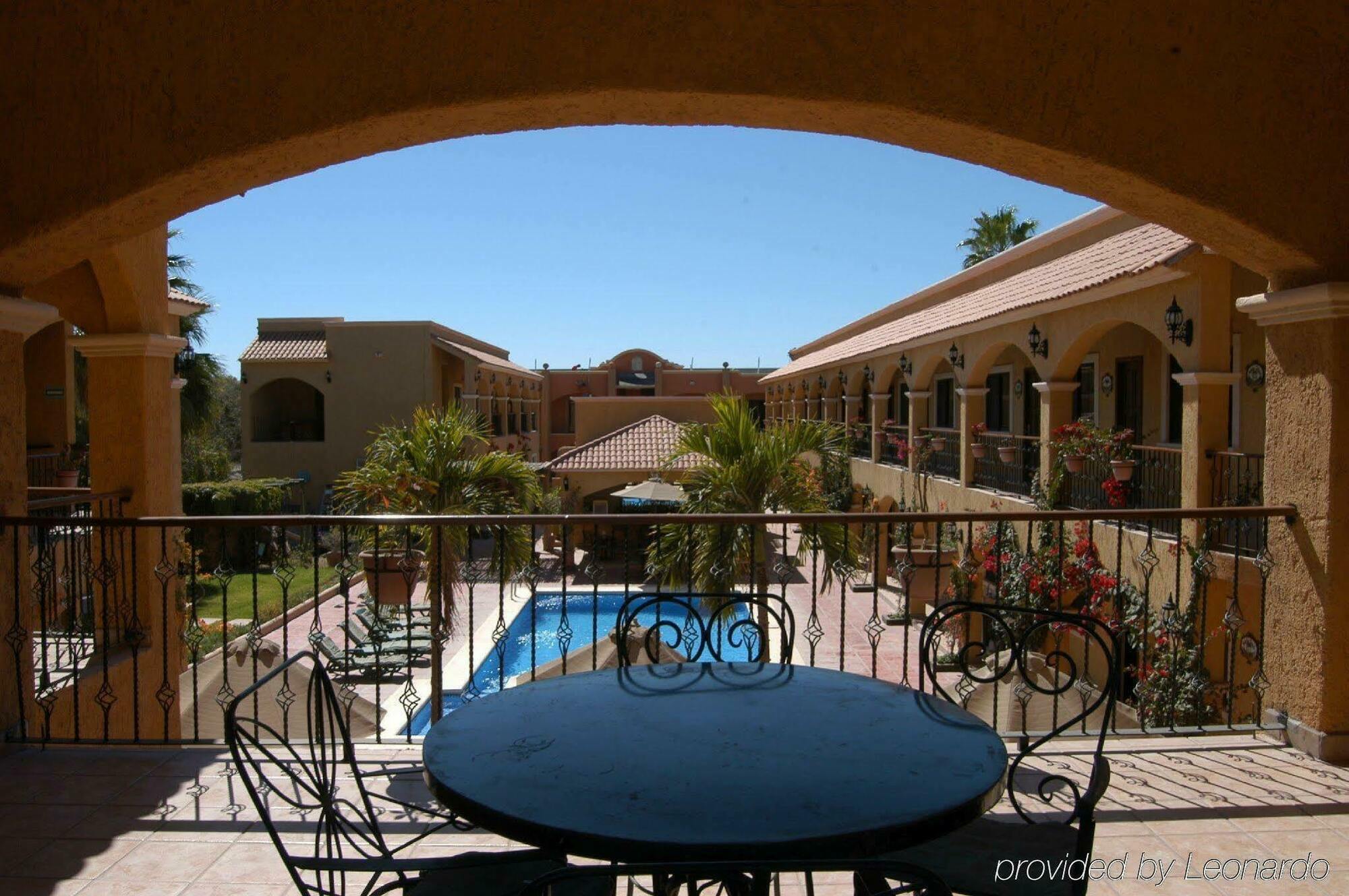 Hacienda Suites Loreto Exterior foto